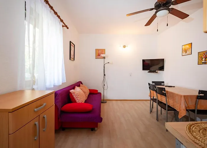 Апартаменты Stunning In Рованьска