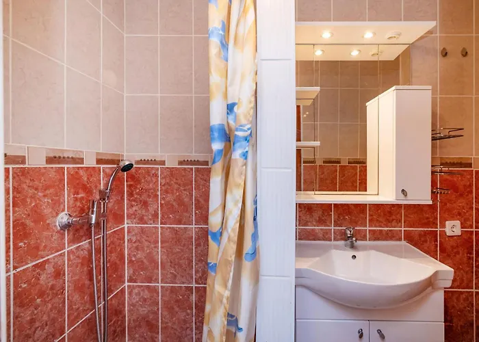 Stunning In Рованьска